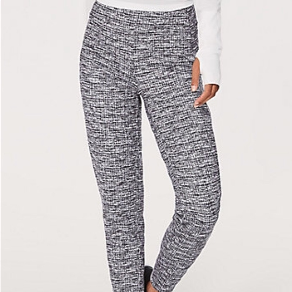 NWOT LULULEMON RUN ON JOGGER